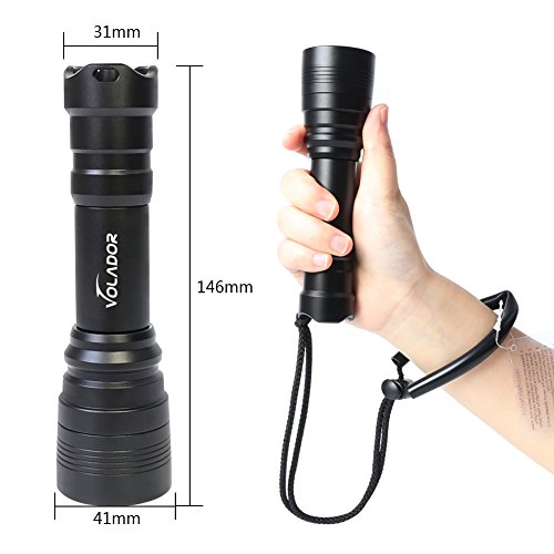 VOLADOR Diving Flashlight, 1000 Lumen Waterproof Diving Torch Rechargeable Scuba Dive Lights 150M Underwater LED Flashlight White Submersible Lights with 1x 18650 Battery and Charger