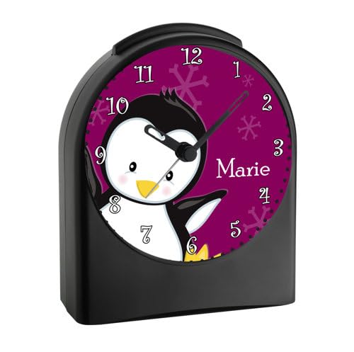 WU-50-1121-09, Pinguin Farbe Brombeere, analog Kinderwecker schwarz, Funkwecker ohne Ticken, mit Licht, personalisiert mit Namen, 9,6 x 5,5 x 11,9 cm, 104 g