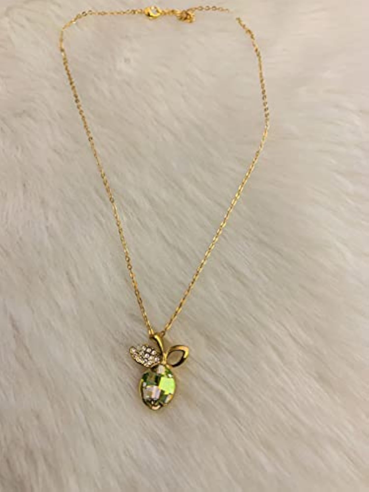 Stylish Chain Pendant Necklace for Dress-Up