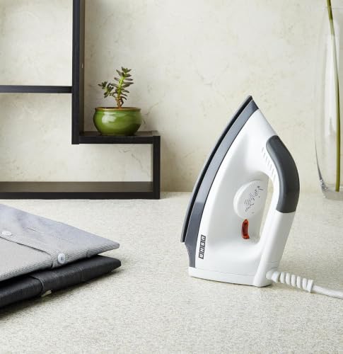 Image of Usha Plastic Ei 1602 1000-Watt Dry Iron White (Panel Color May Vary) - 1000 Watts