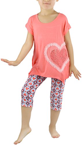 Image of ToBeInStyle Girl's 2 Piece Outfit Top & Leggings Set Casual Graphic Shirt Capri Pants