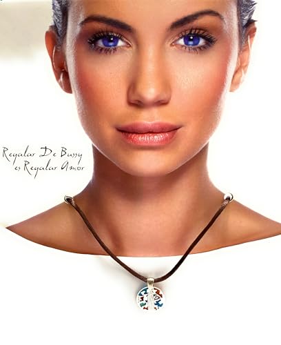 Medalla Virgen de Lourdes en plata y esmalte