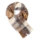 Cette écharpe en laine 100% pure, pesant 125g, allie confort et style grâce à ses couleurs chaudes et à son motif à carreaux. Avec ses dimensions de 200*30 cm, elle offre une chaleur douce et élégante, idéale pour agrémenter vos tenues en toute saison.