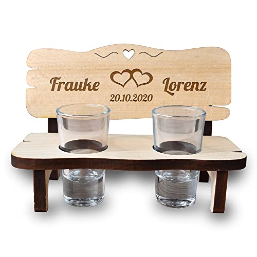 polar-effekt Schnapsbank aus Holz mit Wunschgravur - Motiv Herz - 2X Schnapsgläser - für Likör, Spirituosen - nachhaltig und robust - Naturprodukt - Hochzeit, Jahrestag - romantische Geschenkidee