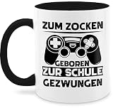 Statement Tasse mit Spruch - Zum zocken geboren zur Schule gezwungen schwarz - Unisize - Schwarz - kaffetassen schwarz - Q9061 - Kaffeetasse und Teetasse 325 ml