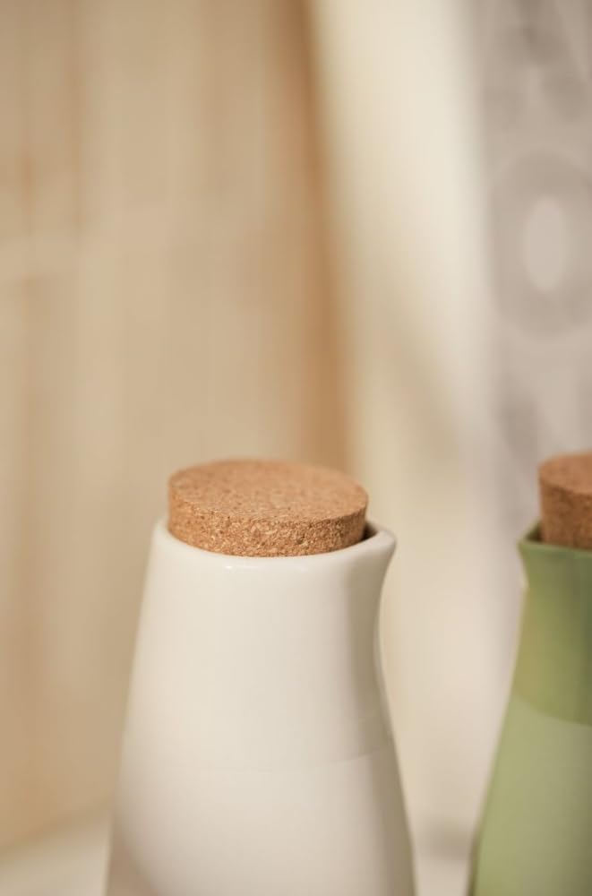Räder Essig & Öl Menage „Cucina Italiana“ – 3-teiliges Set aus Steinzeug – Ölspender & Essigflasche mit Korkverschluss – Beige & Grün | Steinzeug, Ölspender & Essigflasche, Korkverschluss