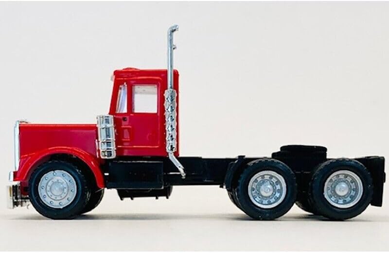 W900 Short Day Cab New Version Red 1/87 (HO) Plastic Model Car by Promotex 015276R
