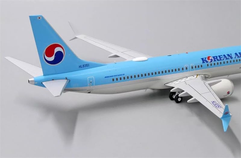 Amazon | JC WINGS 1/200 完成品 for KOREAN AIR FOR BOEING 737-8 MAX