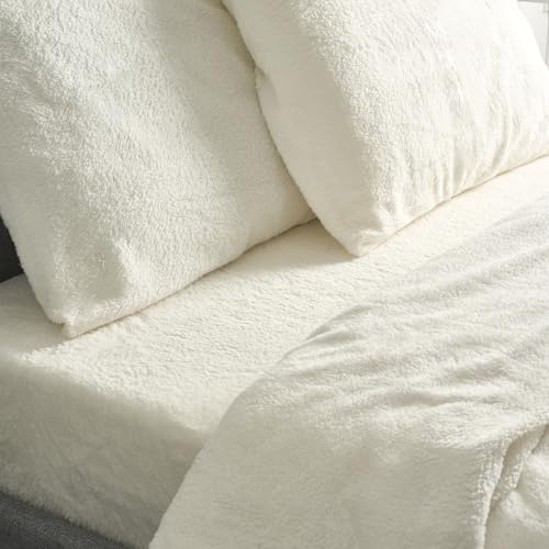 Bravich Teddy Fleece Duvet Set With Two Pillow Covers - Ivory Cream. Super Soft Teddy Bear Bedding For Double Bed, Fluffy Duvet Cover Sets For Winter. Double Duvet And Pillow Set, 200 x 200cm. Bravich Teddy Fleece Duvet Set With Two Pillow Covers - Ivory Cream. Super Soft Teddy Bear Bedding For Double Bed, Fluffy Duvet Cover Sets For Winter. Double Duvet And Pillow Set, 200 x 200cm.
