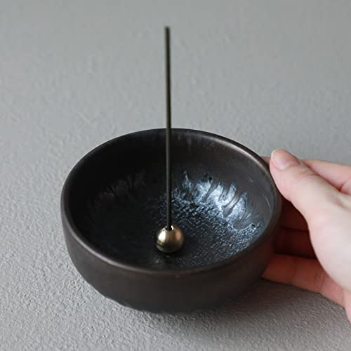 Asayu Made in Japan Zen Incense Holder for Sticks with Ash Catcher 10cm (3.9 inches) in Black and Gold - Image 4