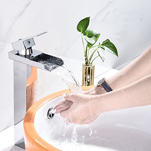 Robinet de salle de bain cascade haut pour vasque à poser moderne
