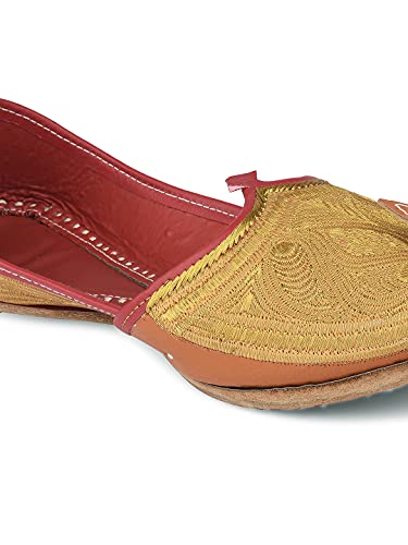 Image of DESI COLOUR Mens Mojari-Gold Emb Jutti