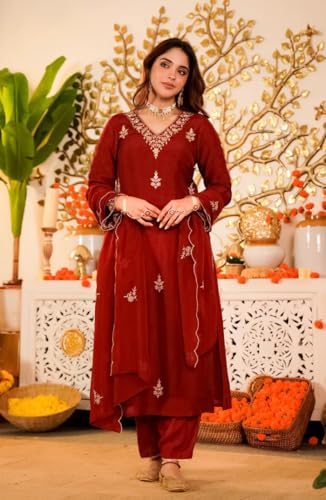 Image of Klosia Women Embroidery Solid Straight Kurta and Pant Set with Dupatta