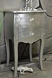 nachttisch silber Maße ca. H71 x B40 x T35 cm Material : Holz und MDF Diese Kommode wird komplett aufgebaut geleiefert, einfach auspacken und hinstellen.