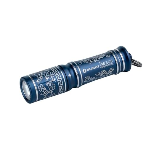 OLIGHT I3E EOS Mini LED Taschenlampe Schlüsselanhänger 90 Lumen und 44m Reichweite, kleine Flashlight Schlüsselbund Handlampe Wasserdicht IPX8, AAA Batterie, für Camping, Wandern Porzellan