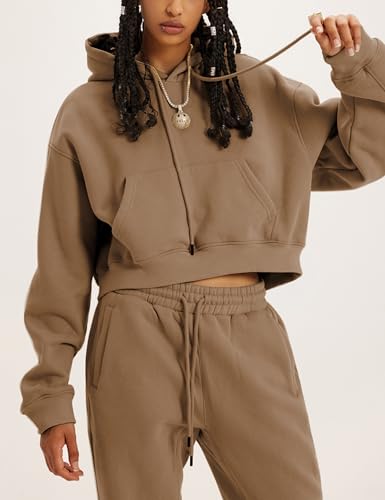 LTSCNRM Women's 2 Piece Airport Outfits Fleece Crop Hoodies Pullover Sweatshirt Sweatsuits Joggers Pants Pockets3