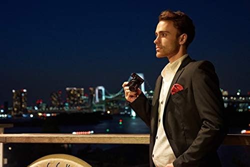 Sony RX100 III Creator Kit | Advanced Premium Compact Camera with Shooting Grip VCT-SGR1 (1.0-Type Sensor, 24-70 mm F1.8-2.8 Zeiss Lens and Flip Screen for Vlogging)