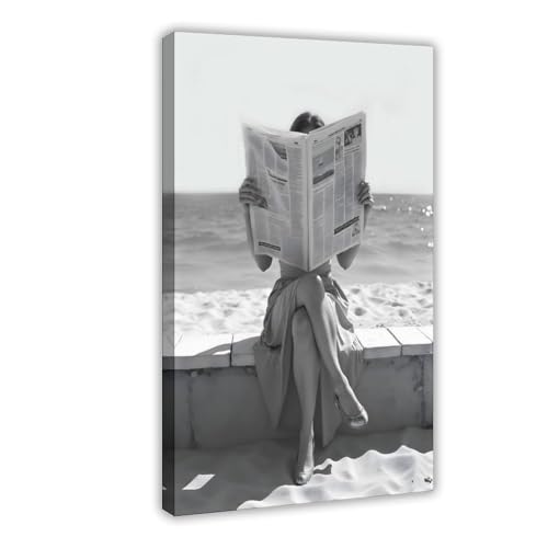 Poster rétro femme lisant journal sur toile premium d'art noir et blanc