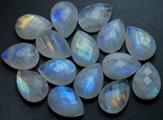 Pierre de lune arc-en-ciel bleue : 10 briolettes poire facettées 13x18mm pour bijoux DIY