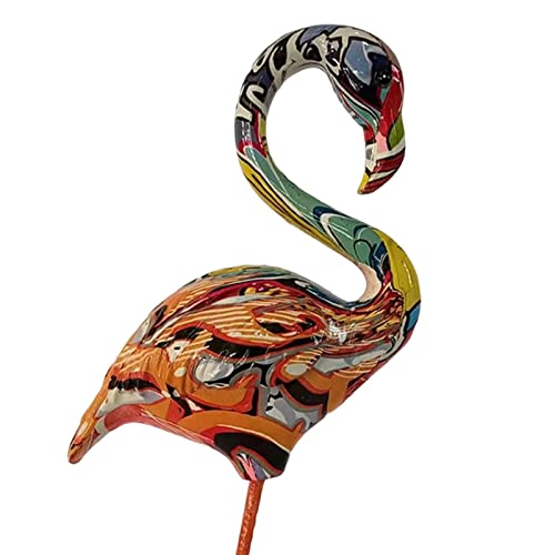 Terrasse et fête ornées d'une sculpture d'oiseau en résine esthétique