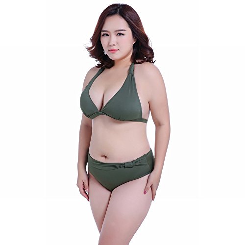 Maillot de bain plus size pour sublimer les formes pulpeuses à la plage