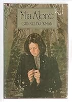 Mia Alone 0670473944 Book Cover