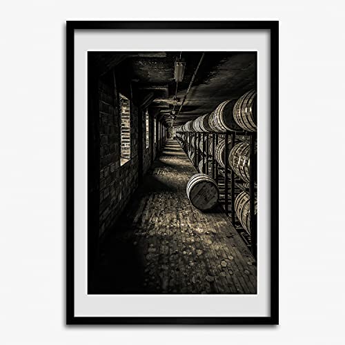 Cadre en bois 50x70 cm Tulup avec affiche de barriques de bourbon pour salon moderne