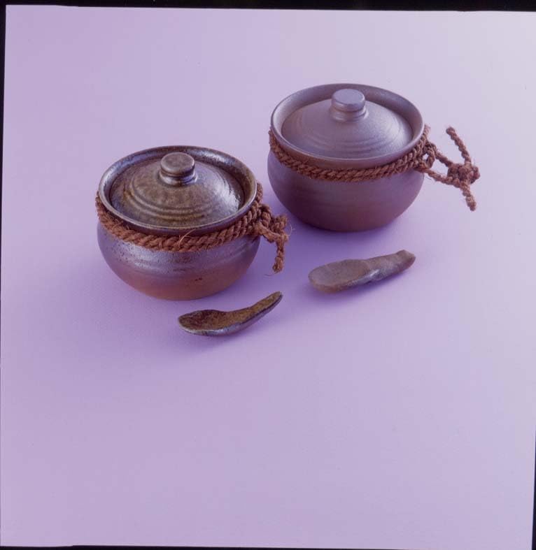 Amazon｜唐津焼 二丈の塩つぼ手作りスプーン付き1個 卓上版 塩・佐藤