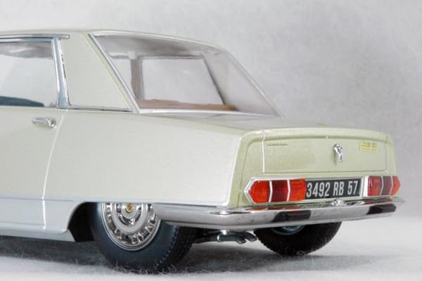 元永定正 半立体作品「だんぼうるのなかはおれんじみっつ」1987 だん