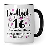 Tasse 16. Geburtstag, Endlich 16 - aber meine Eltern wohnen immer noch bei mir… Tasse, Geschenk 16 Geburtstag Tasse lustiger Spruch sechzehnter Geburtstag Geschenkidee sweet sixteen (Weiß & Schwarz)