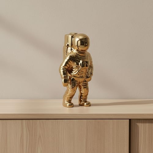 Figura Decorativa de Astronauta en Cerámica Dorada 12"