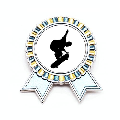 Broche skateur sautant en métal taille M aux détails ciselés