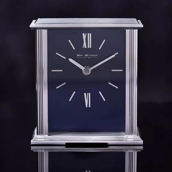 WM.Widdop. W2941 - Orologio da tavolo in argento con quadrante blu navy