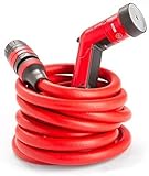 Con mochila para el tubo – Yoyo contiene una práctica mochila para guardar y transportar el tubo donde lo necesites. El juego se completa con dos accesorios Aquastop diseñados para bloquear el flujo de agua cuando la pistola se desengancha o la manguera ya no está conectada al grifo