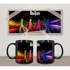 The Beatles D Tasse Ceramique Intérieure et Poignée Noire Black Inner and Handle Mug - Les Beatles, Paul McCartney, John Lennon, RIngo Starr, George Harrison The Beatles D Tasse Ceramique Intérieure et Poignée Noire Black Inner and Handle Mug – Image 2