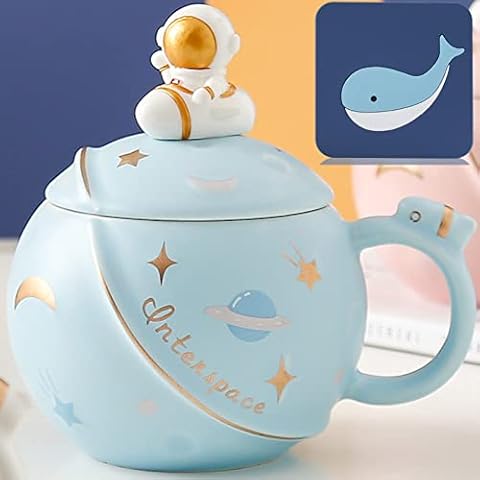 Disoza Astronaut Tasse mit Deckel Planet Cut Mug 450ml Lustige Kaffeetasse Stern Mond Geschenk Keramik Teetasse mit Löffel & Untersetzer Tee Kaffee Weihnachten Becher Geburtstagsgeschenk Cover