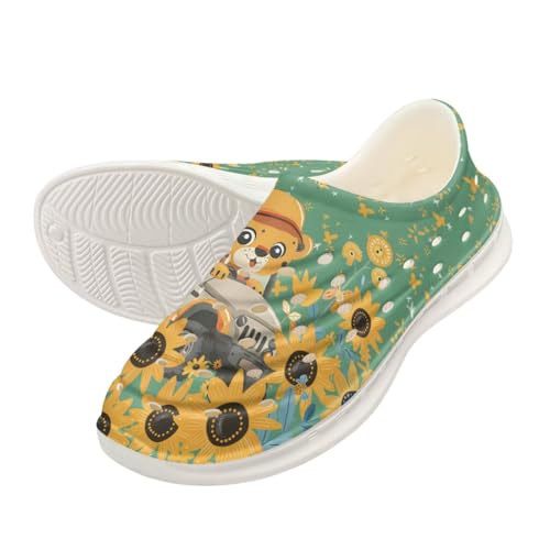 Unisex Child Slip on Sneakers Water Shoes Quick Dry Beach Sandals Sneakers Cartoon Garden Clogs Lightweight3