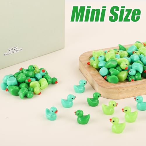 Canards de la Saint-Patrick miniatures en résine pour table et terrarium