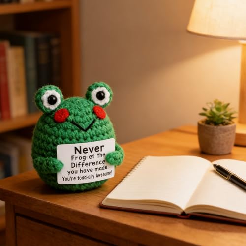 Image of Crochet Toys, Soft Toy Frog, Handmade Crochet Gifts for Women, Graduation Celebrations, Office Decorations, Emotional Support, Green Frog Doll with Pp Cotton Filling