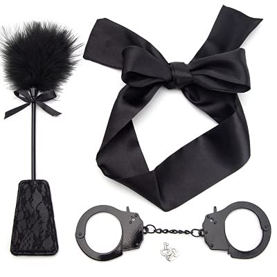 Sm Iron Handcuffs Máscara de ojos de encaje Feather Pat Black Juego de tres piezas
