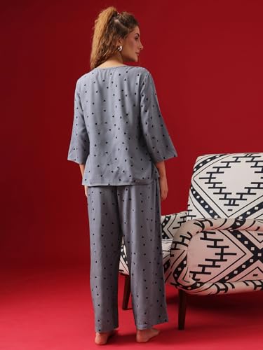 Image of Clovia Women Rayon Night Suit- Printed, Top & Pyjama Set