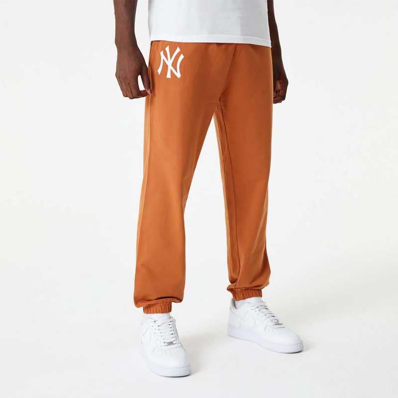 Pantalón de chándal hombre New Era League Essentials para tus días de descanso
