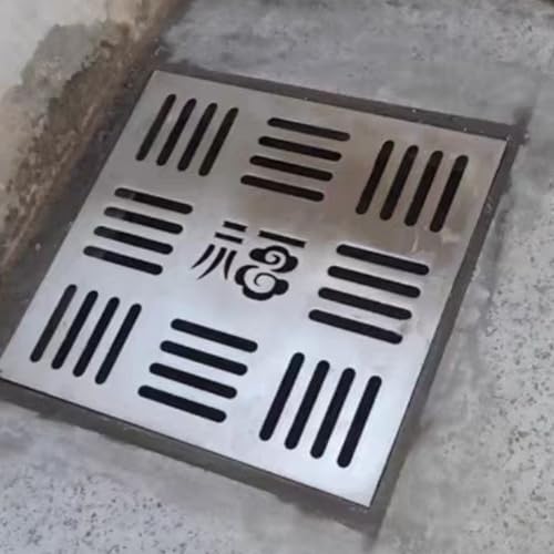 Osłona odpływowa ze stali nierdzewnej 304 na podwórko, patio i do ogrodu, system rusztu drenażowego (15 x 15 x 2 cm)