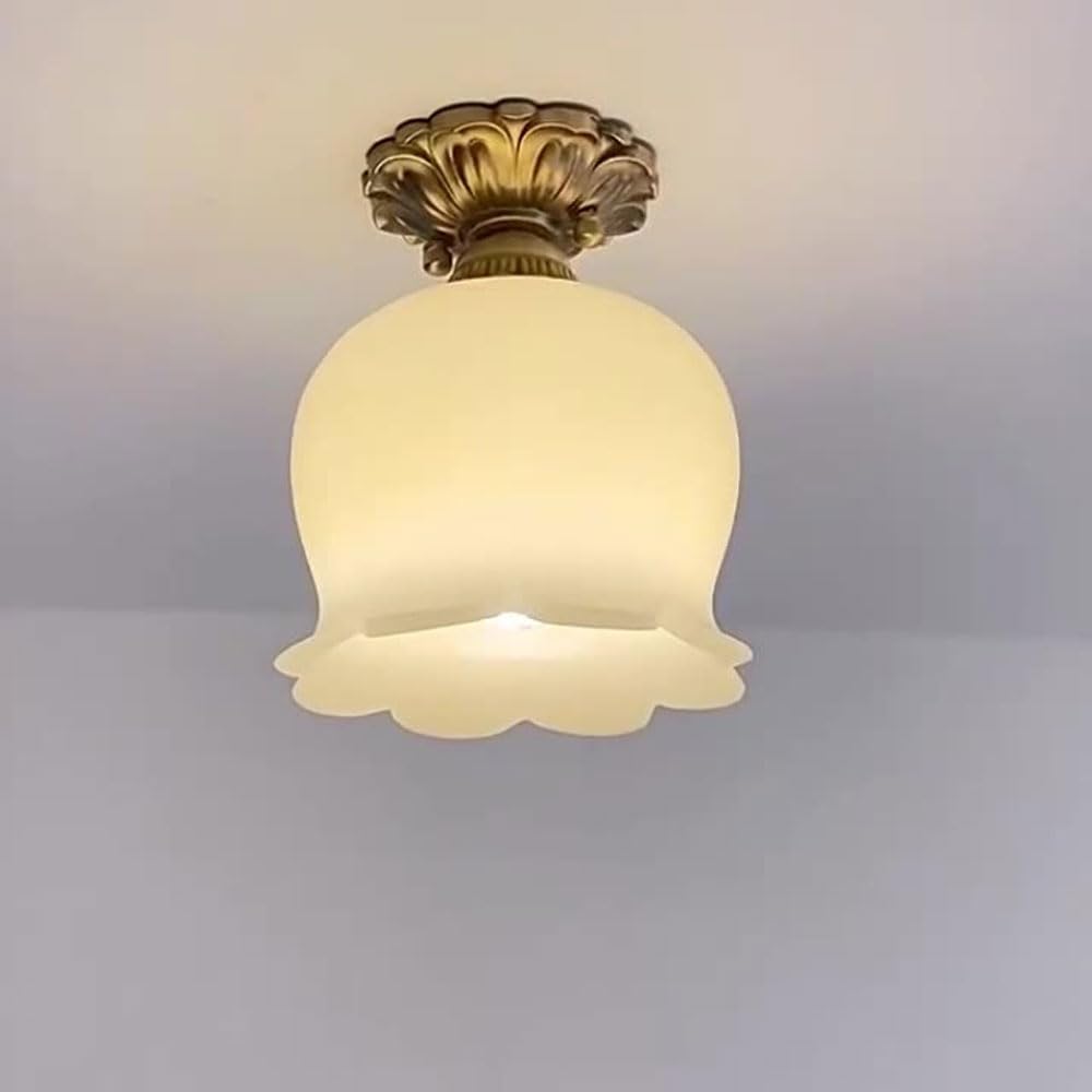 NHPJFDC Vintage Ornate Brass Flush Mount LED Ceiling Light, 15cm White Scalloped Glass Shade, E26 Base Fixture for Hallway Entryway Balcony Illumination