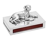 La elegante caja de metal es perfecta para guardar cerillas de forma elegante