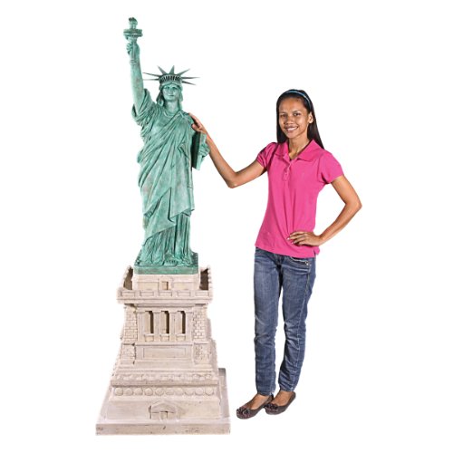 Estatua Gran Escala Libertad en Pedestal