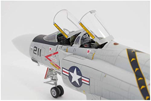 1/48 Usn F-4J Vf-84 Jolly Rogers 12305 With 3 Lifelike Pilot Figures - Plastic Model Kit #TOP4