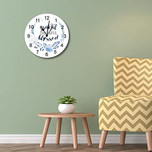 Horloge murale rustique pour une ambiance de cuisine rétro et chaleureuse