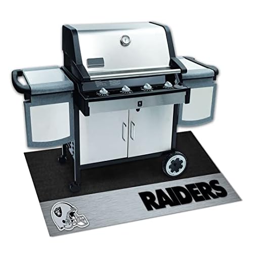 FANMATS NFL Oakland Raiders Vinyl Grill Mat