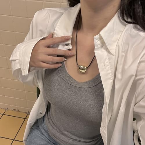 Oval Bean Necklace Gold Silver Pendant Necklace For Women Chunky Geometric Pendant Clavicle Chain Jewelry Gift3